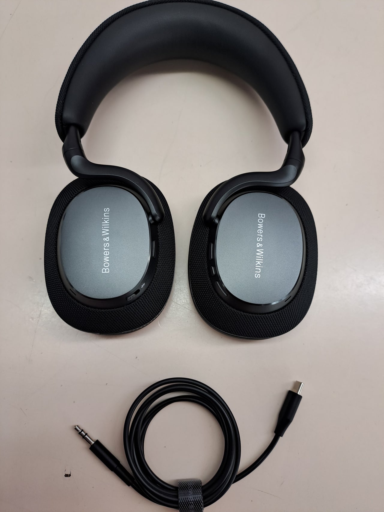 Auriculares over-ear ANC Hi-Res 30h Bowers & Wilki