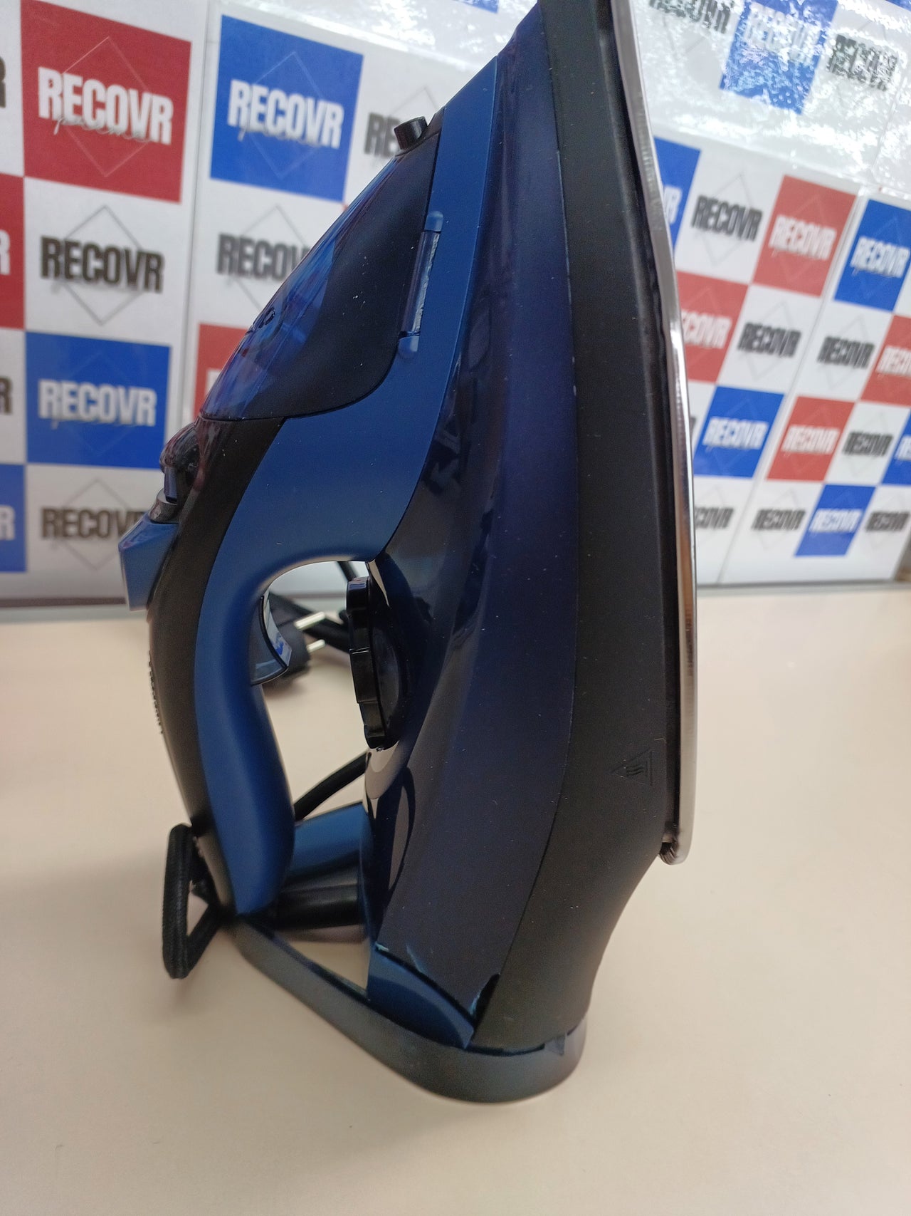 Girmi ST62 Plancha de Vapor 2800 W, Golpe de Vapor 140g/minuto, Capacidad 380cc, Antigoteo, Función Autolimpieza, Suela Acero Inoxidable