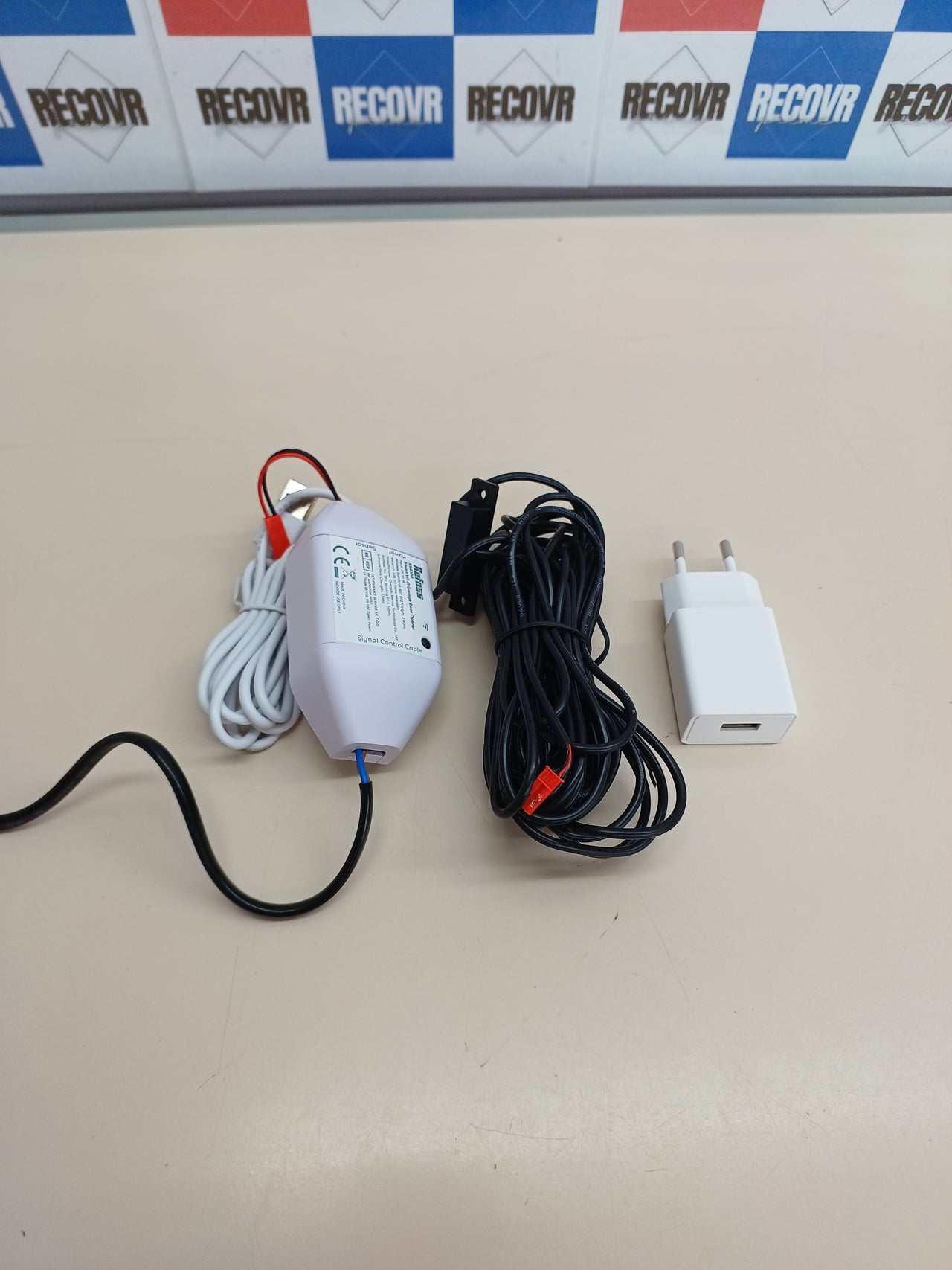 Controlador WiFi puerta garaje Alexa Google