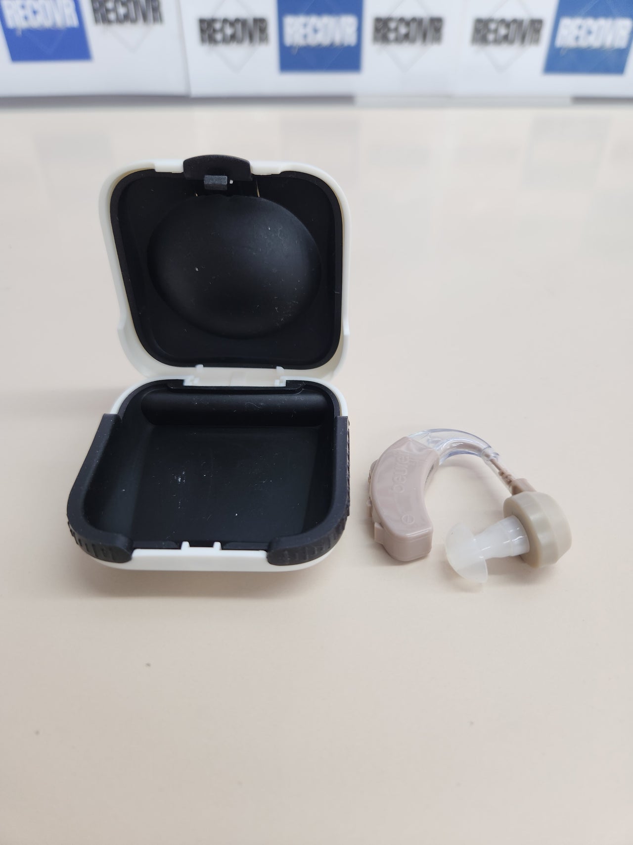 Amplificador Auditivo Beurer HA 20 – Ajustable, 40 dB, Diseño Ergonómico