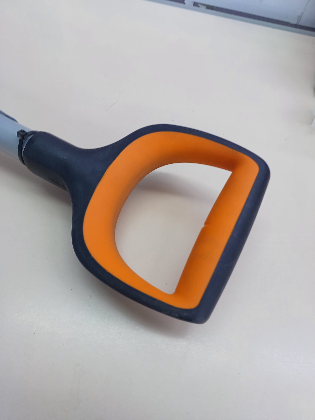 Horca de jardín 4 púas 120 cm – Fiskars Xact