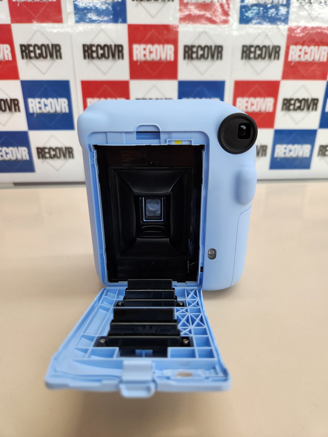 Cámara instantánea Instax Mini 12