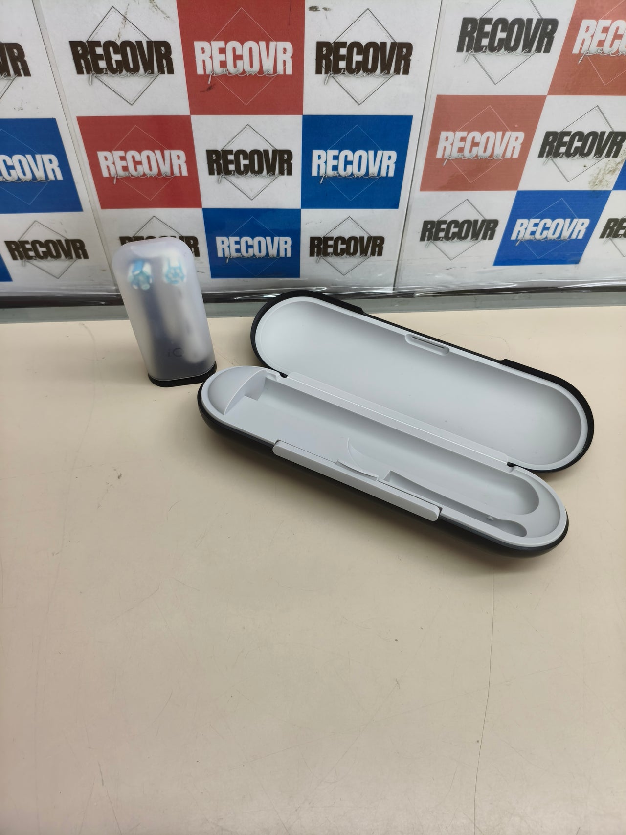 Cepillo de dientes eléctricos Oral-B iO 9 rosa con estuche de viaje