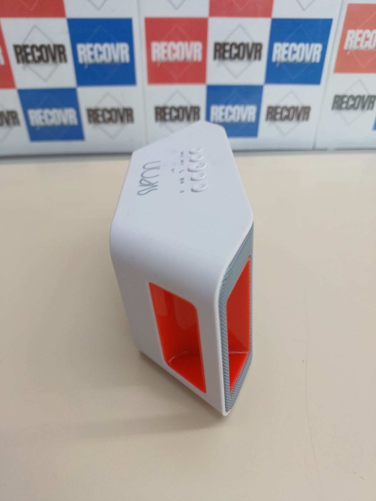 Altavoz Bluetooth con USB, microSD y radio blanco - Sveon SON36_02
