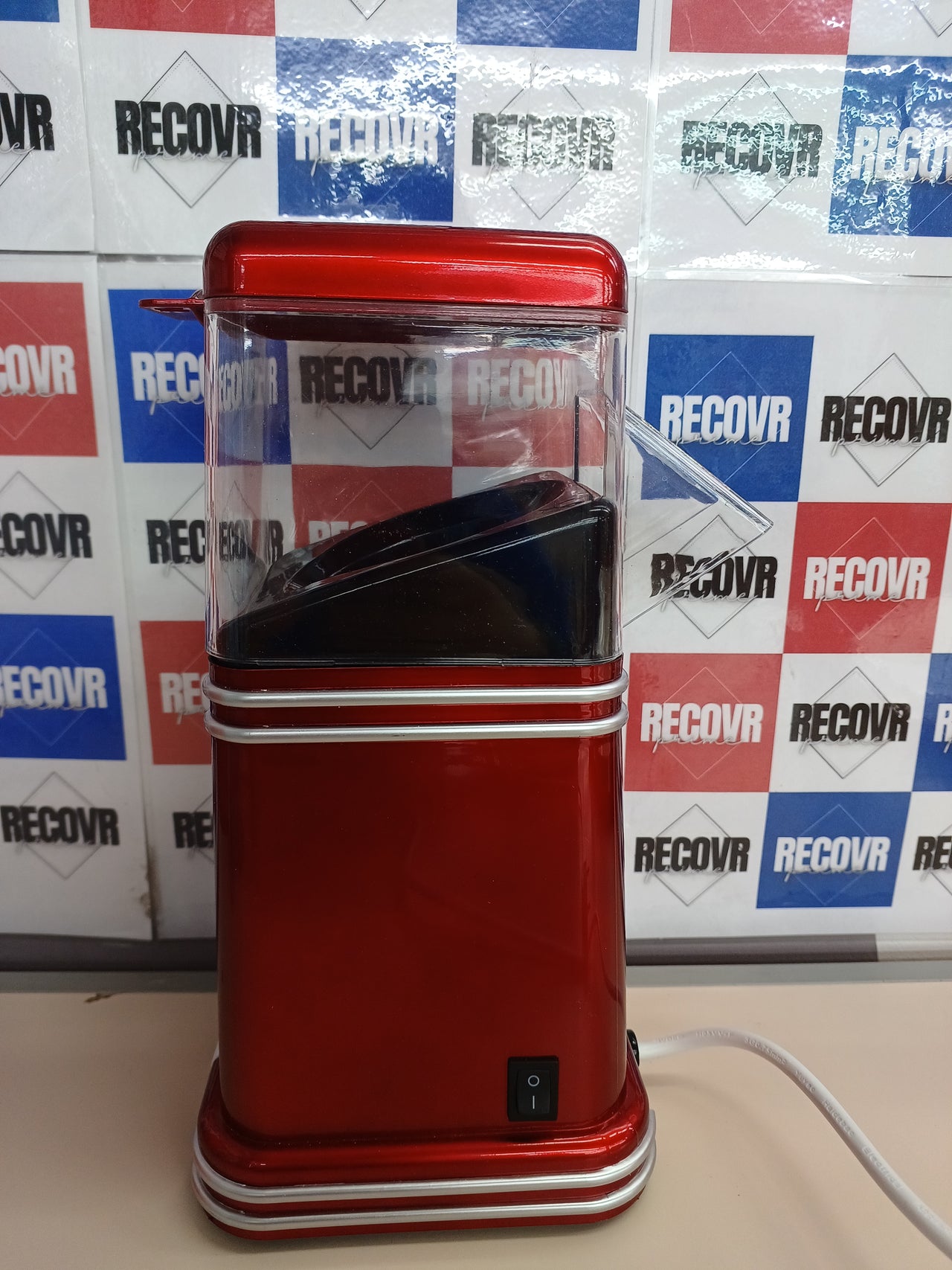 Palomotera 630 W, 260 milliliters, Plastic, Blanco/Rojo BEPER 90.590 Pop Corn Retro