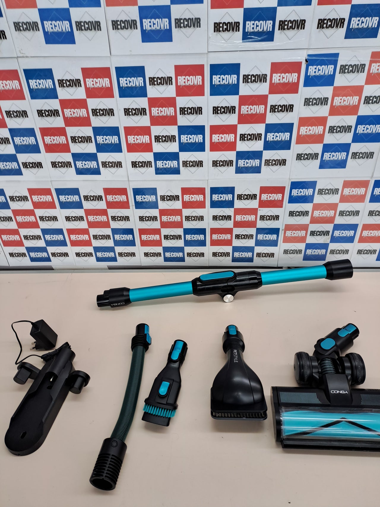 Aspiradora escoba Cecotec Conga Rockstar 2500 Thunder Pet Flex 400W