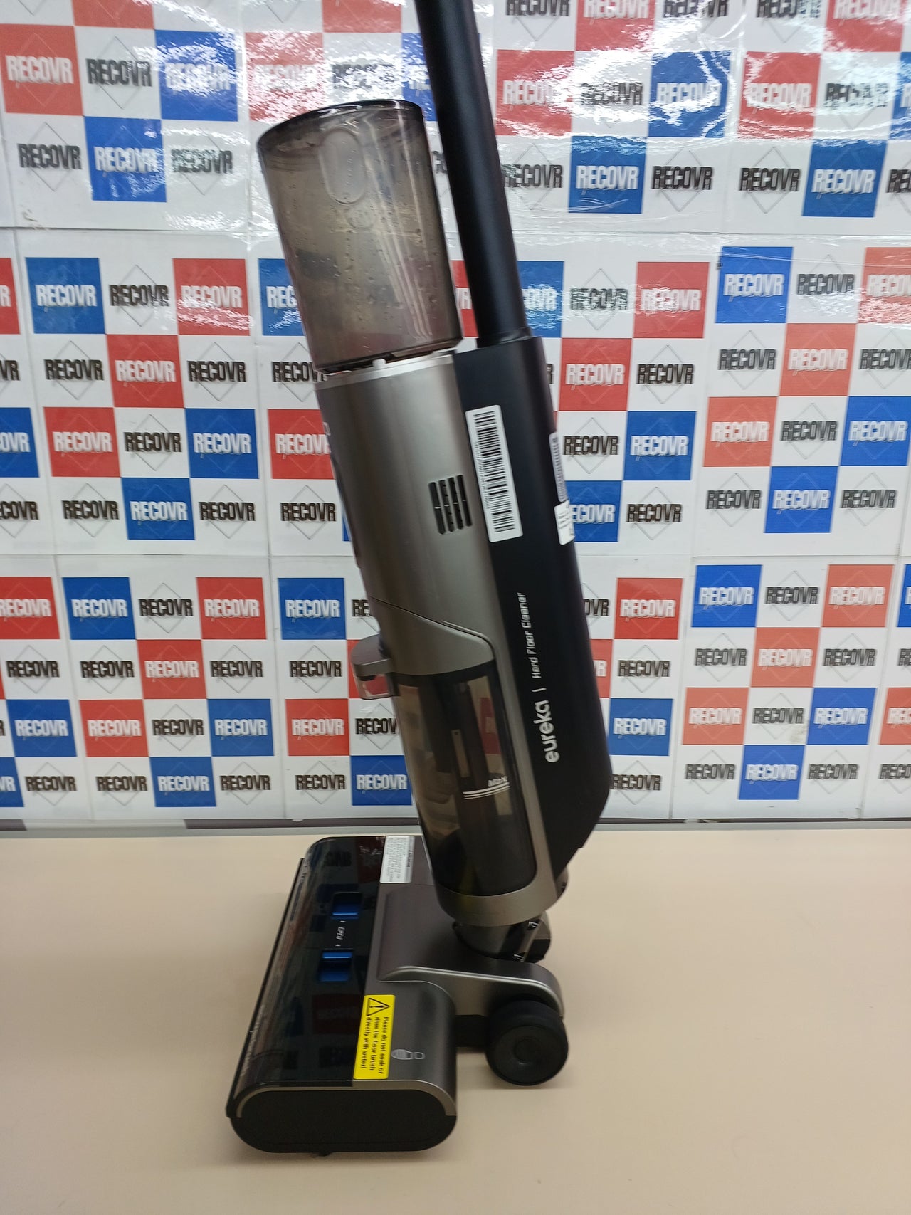 Aspirador en Seco/Húmedo Eureka RapidWash NEW430