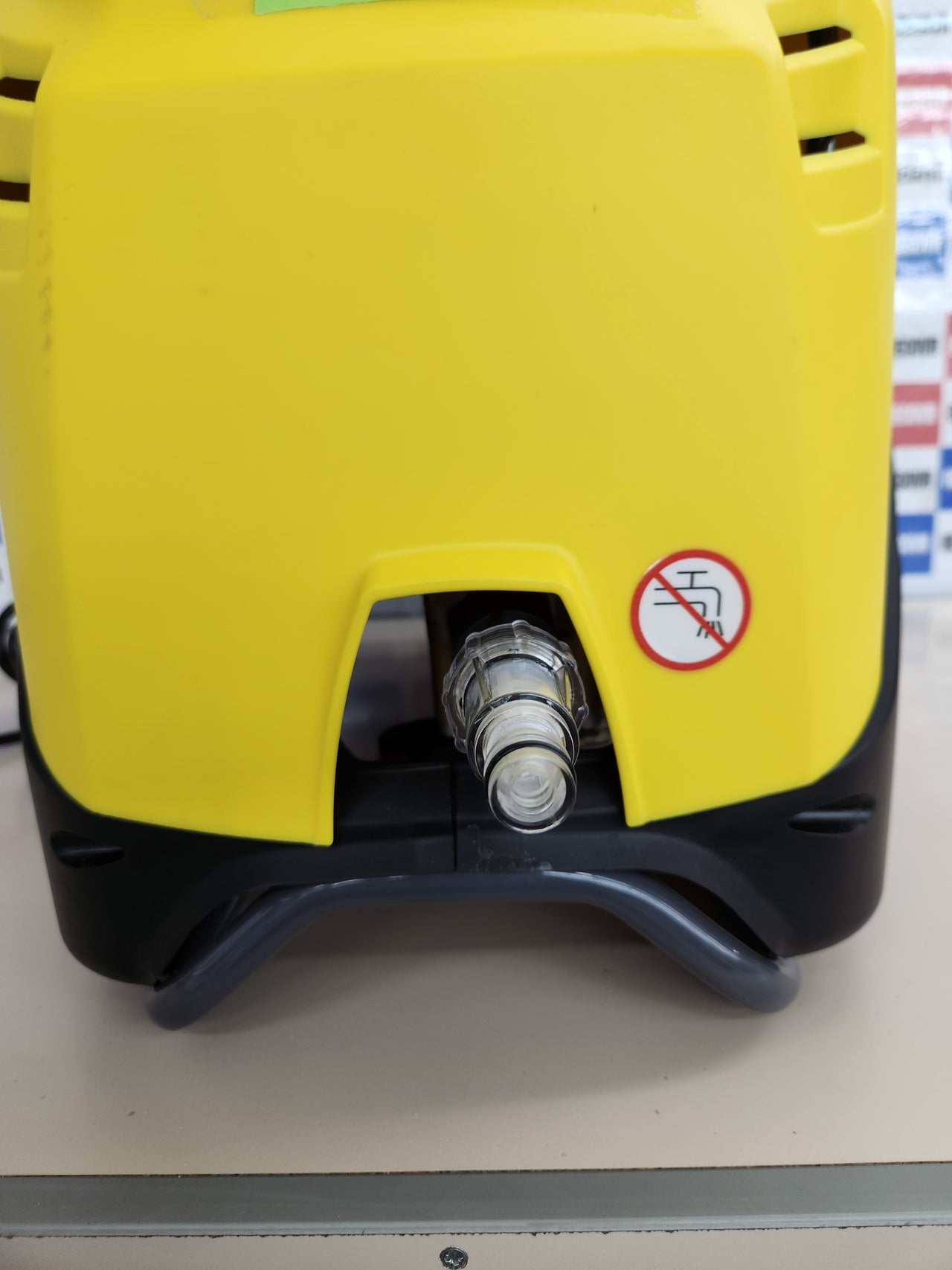 Hidrolimpiadora 2500W Monofásica de Agua Caliente Lavor Rio-R Pro 1218 – 160 bar, 450 l/h,