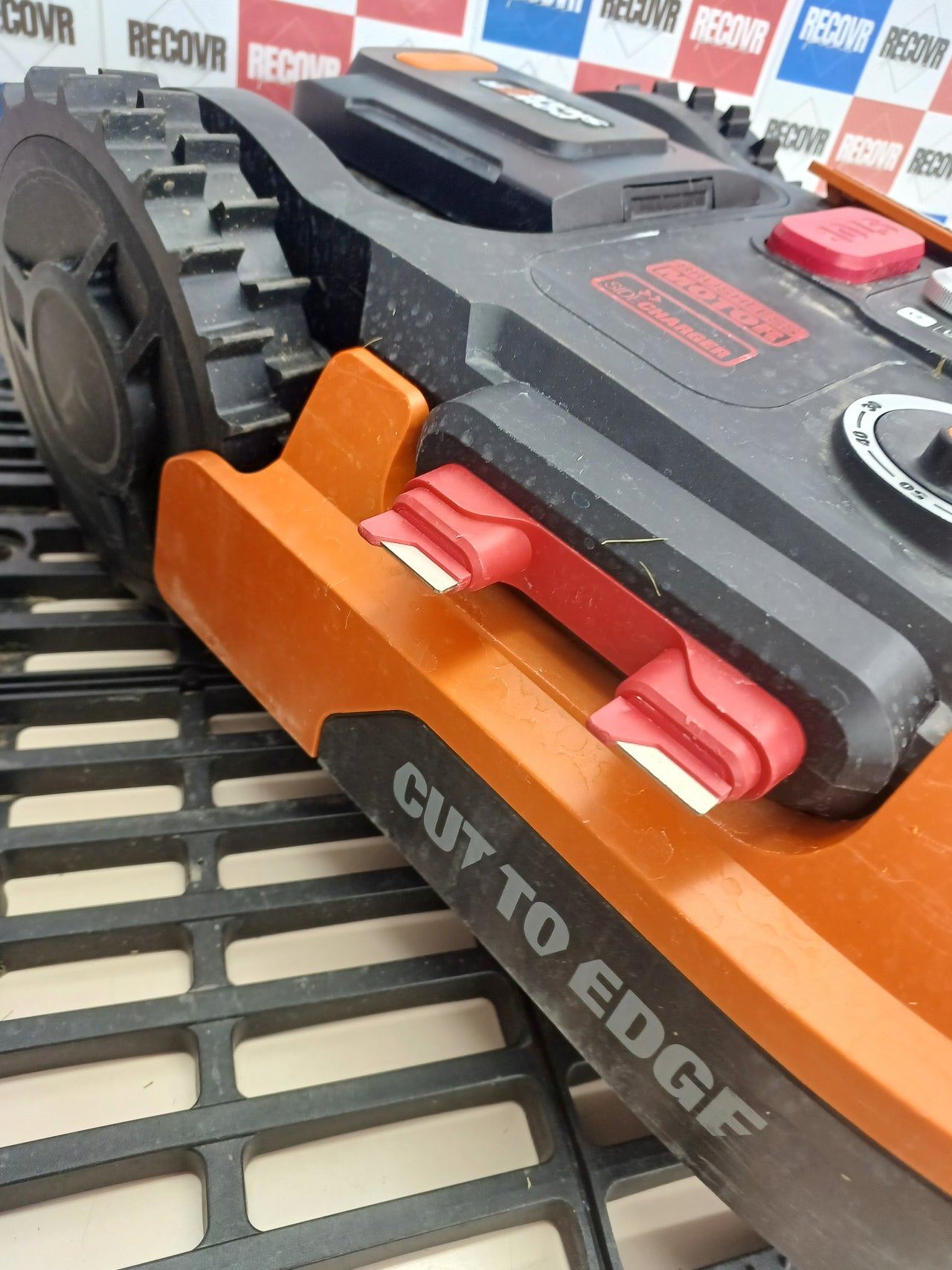 Robot cortacésped 20V hasta 500 m², navegación inteligente - WORX