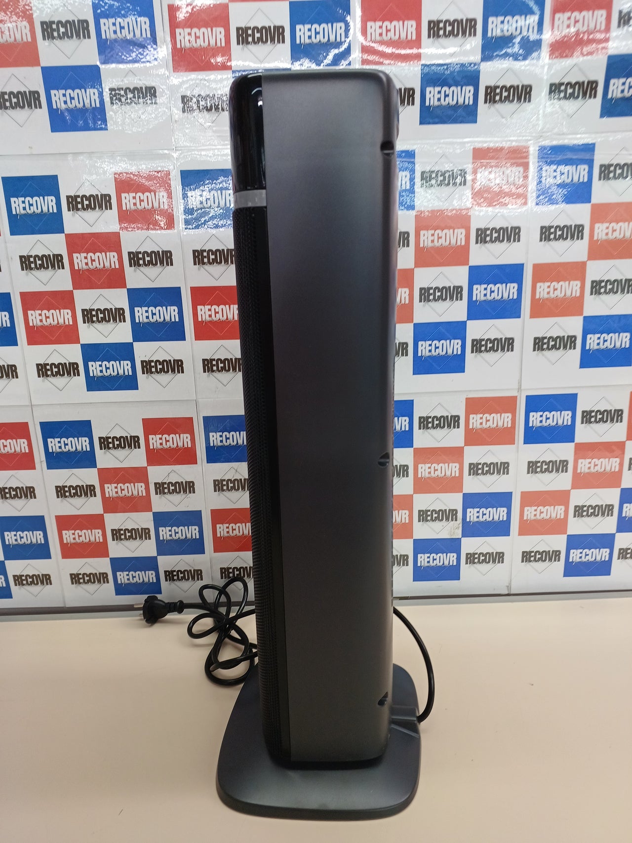 Calefactor torre Philips 2000W conectado