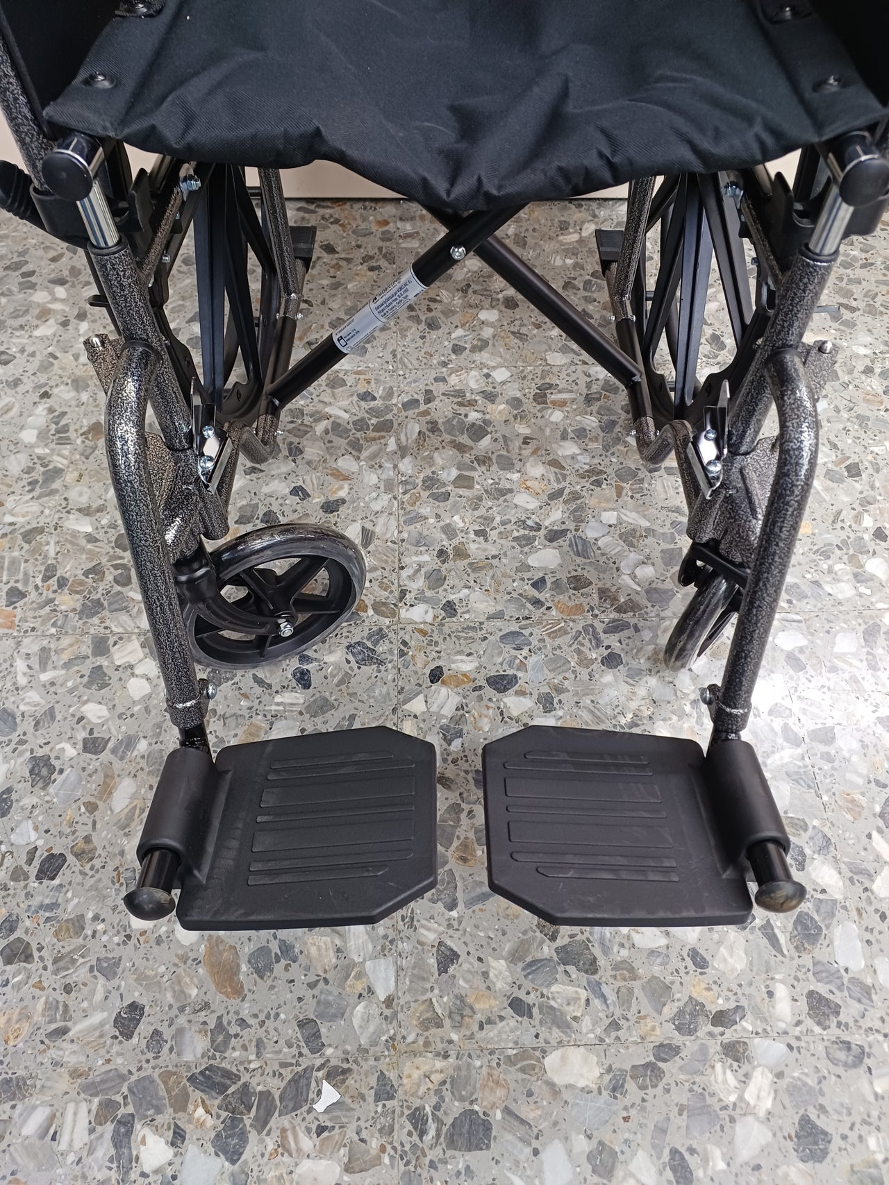 Silla de ruedas plegable 46cm Mobiclinic S220