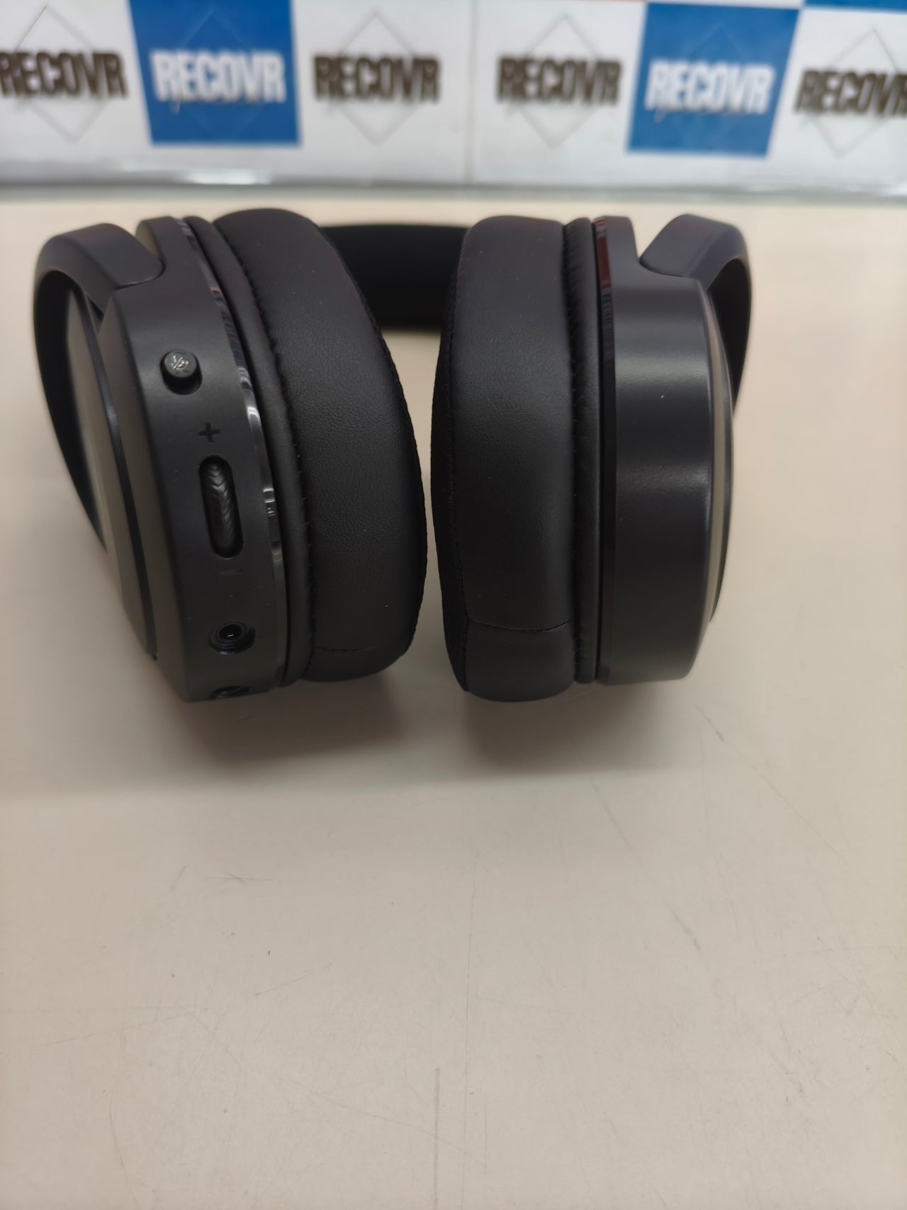 Auriculares gaming con licencia oficial para PS5 y PS4