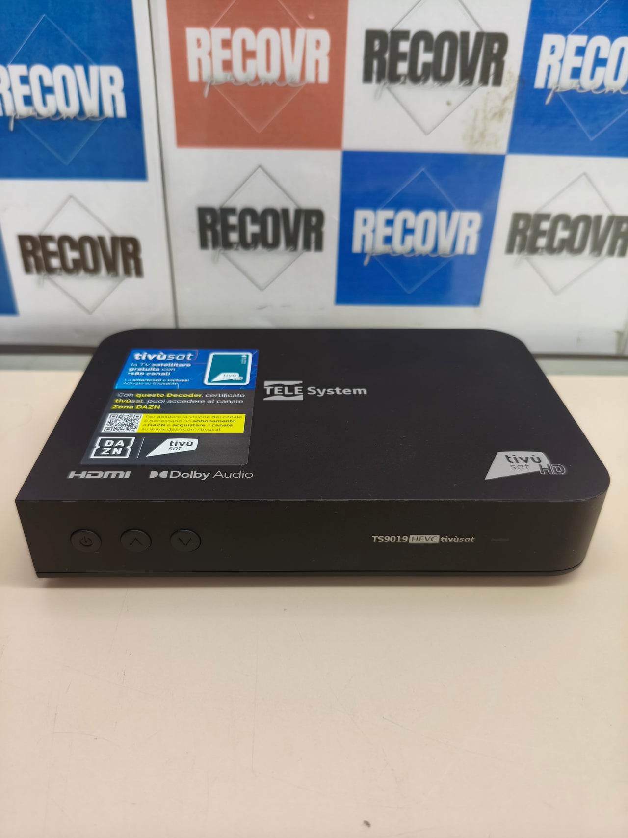 Decodificador satélite con tarjeta Tivùsat incluida