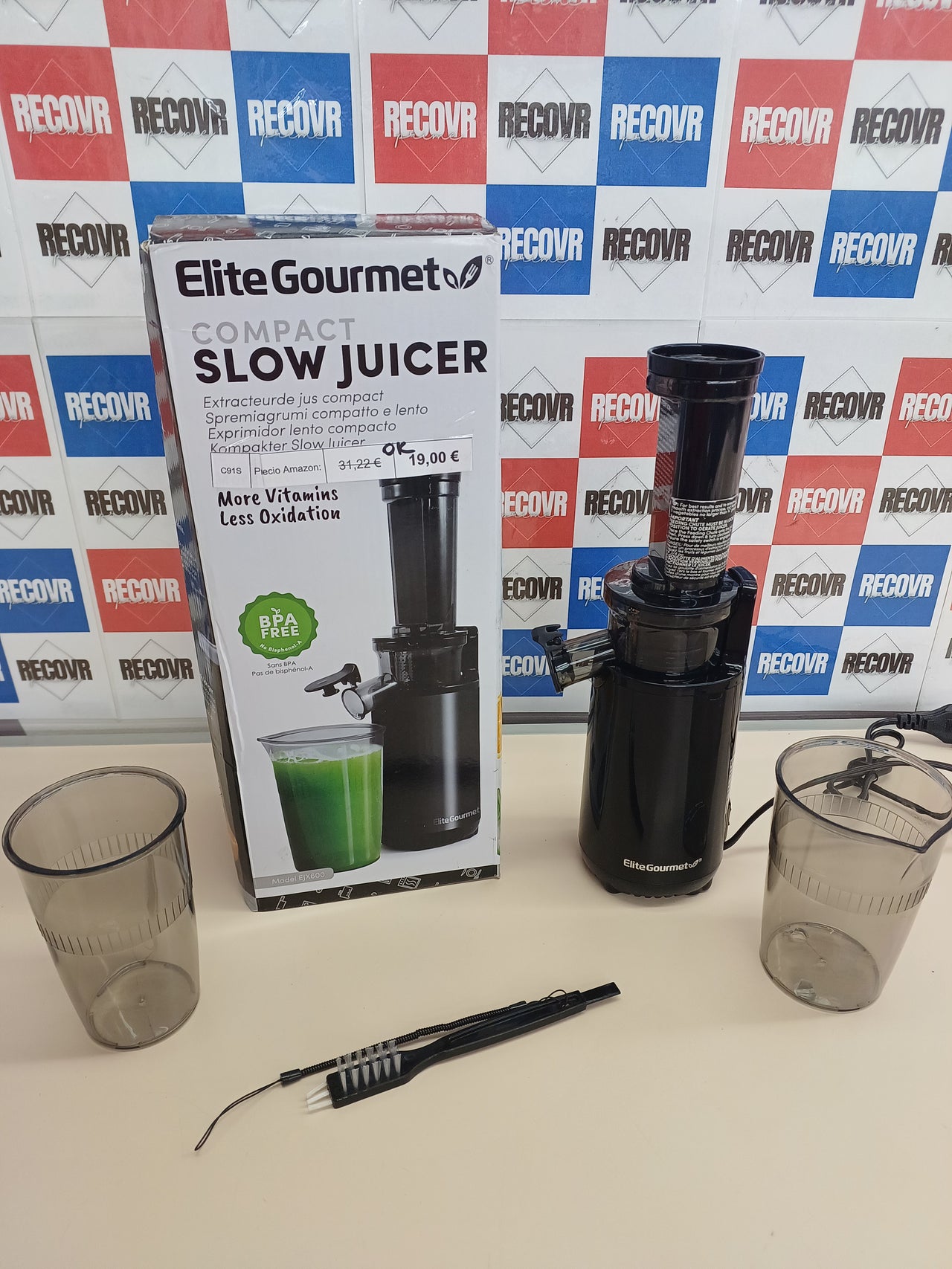 Extractor de jugos lento compacto fácil limpieza Elite Gourmet