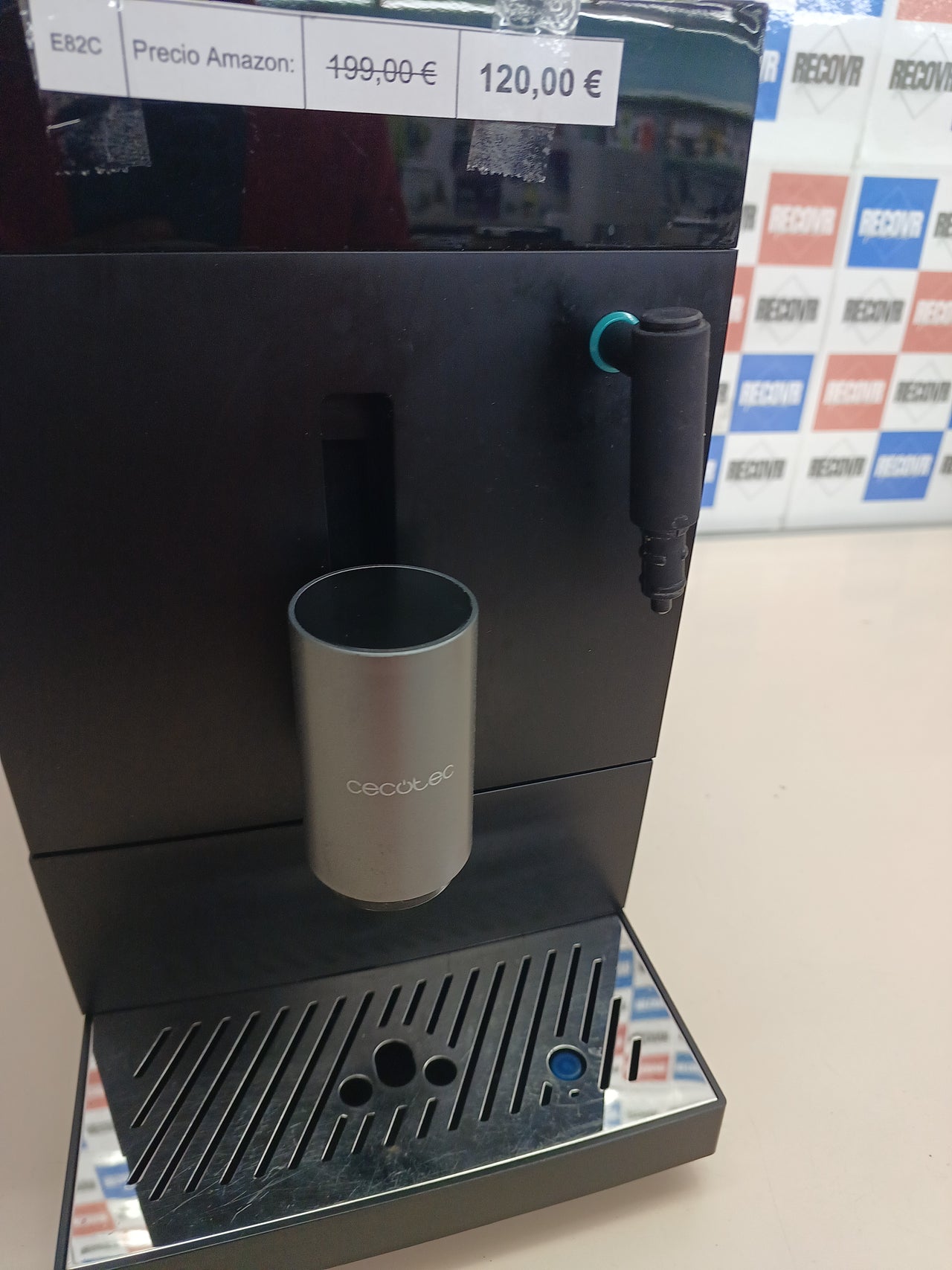 Cafetera súperautomática 1350W 19 bares – Cecotec