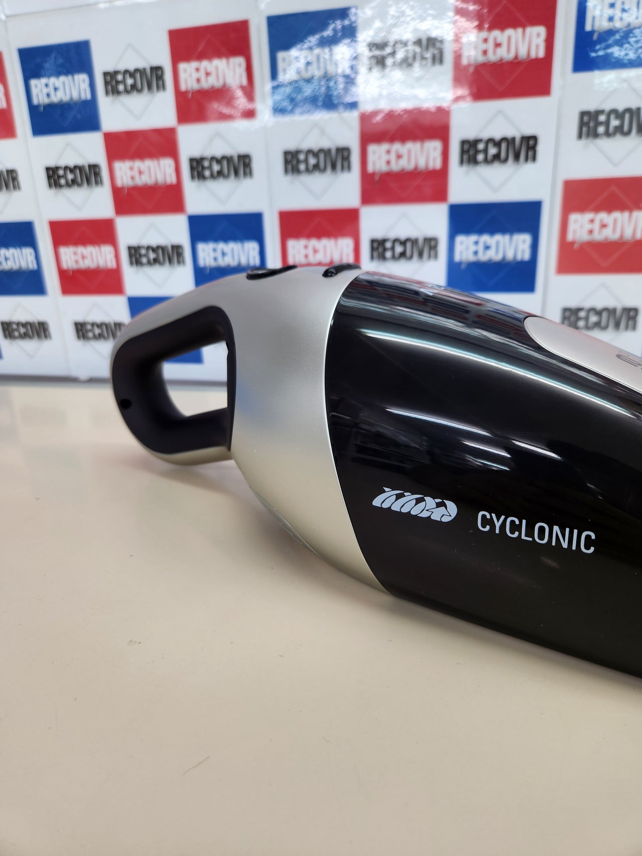 Aspirador de mano Rowenta Extenso Cyclonic AC476901 7.2V, 16 min autonomía