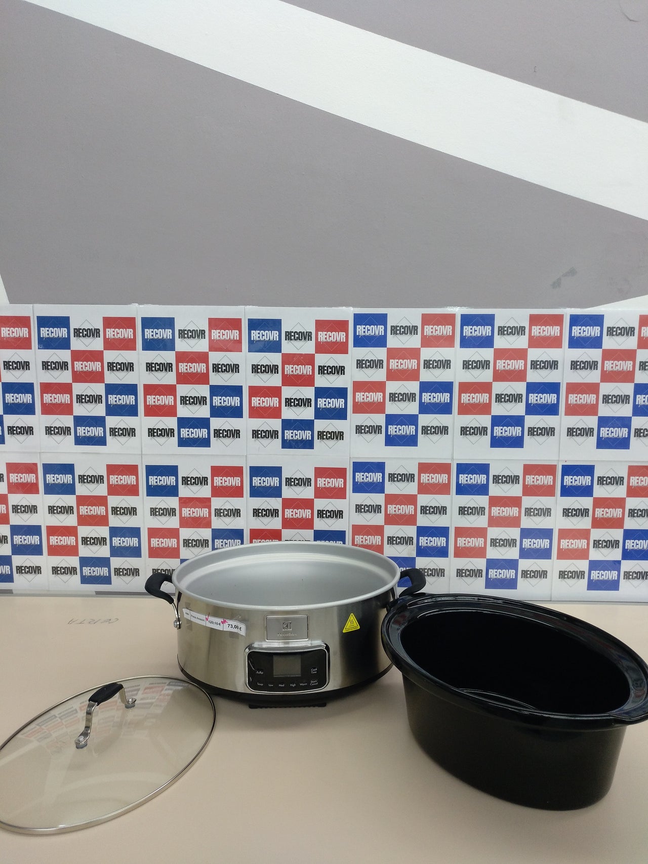 Electrolux ESC7400 - Olla de cocción lenta con display digital y 6,8 l de capacidad