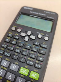 Calculadora científica Casio FX-570ES Plus (2.ª edición)