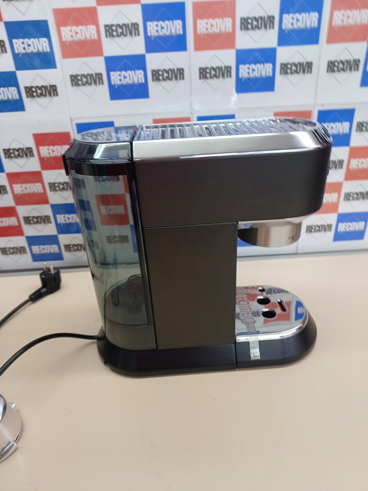 Cafetera espresso bomba acero 1,3 L negra - De'Longhi