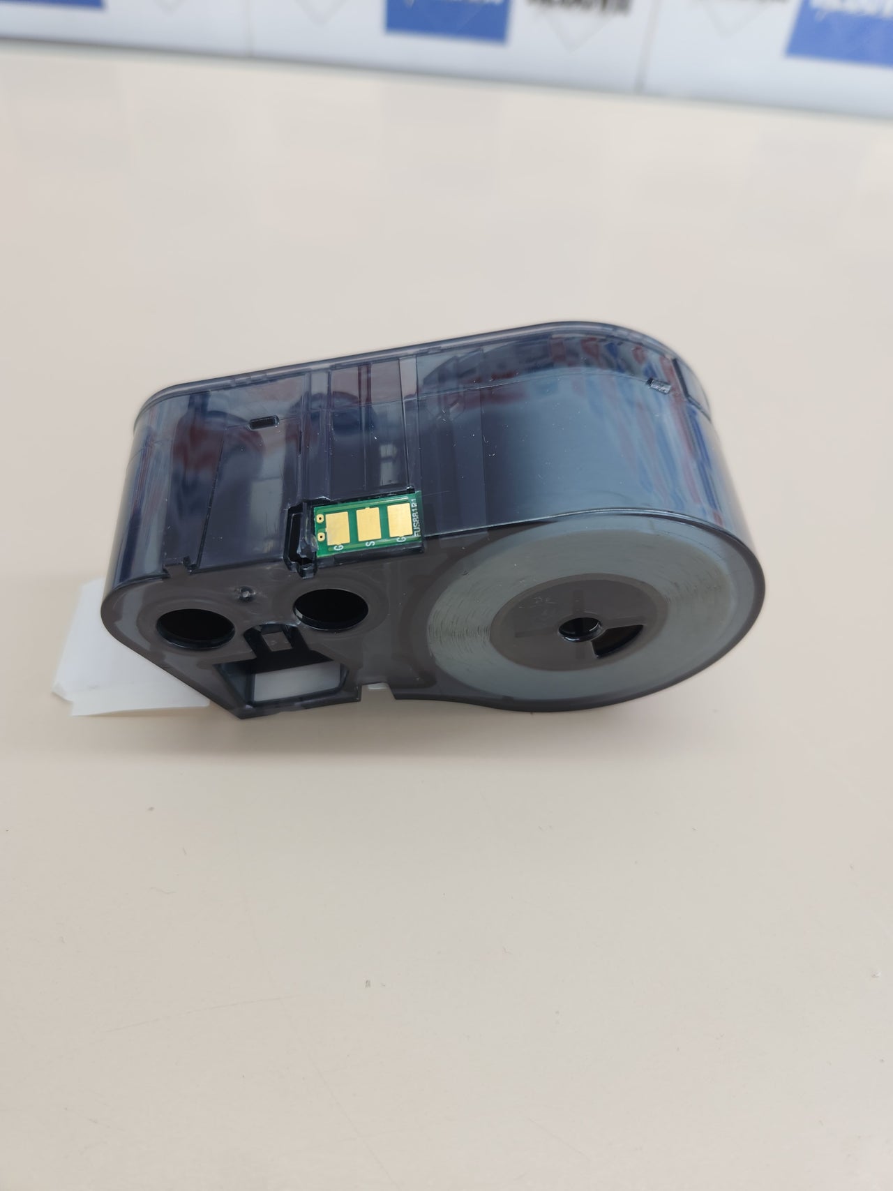 Etiquetas Vinilo 25.40mm x 25.40mm, Autoprotegidas para Rotuladores,  Negro sobre Blanco/Transparente, Lote de 260