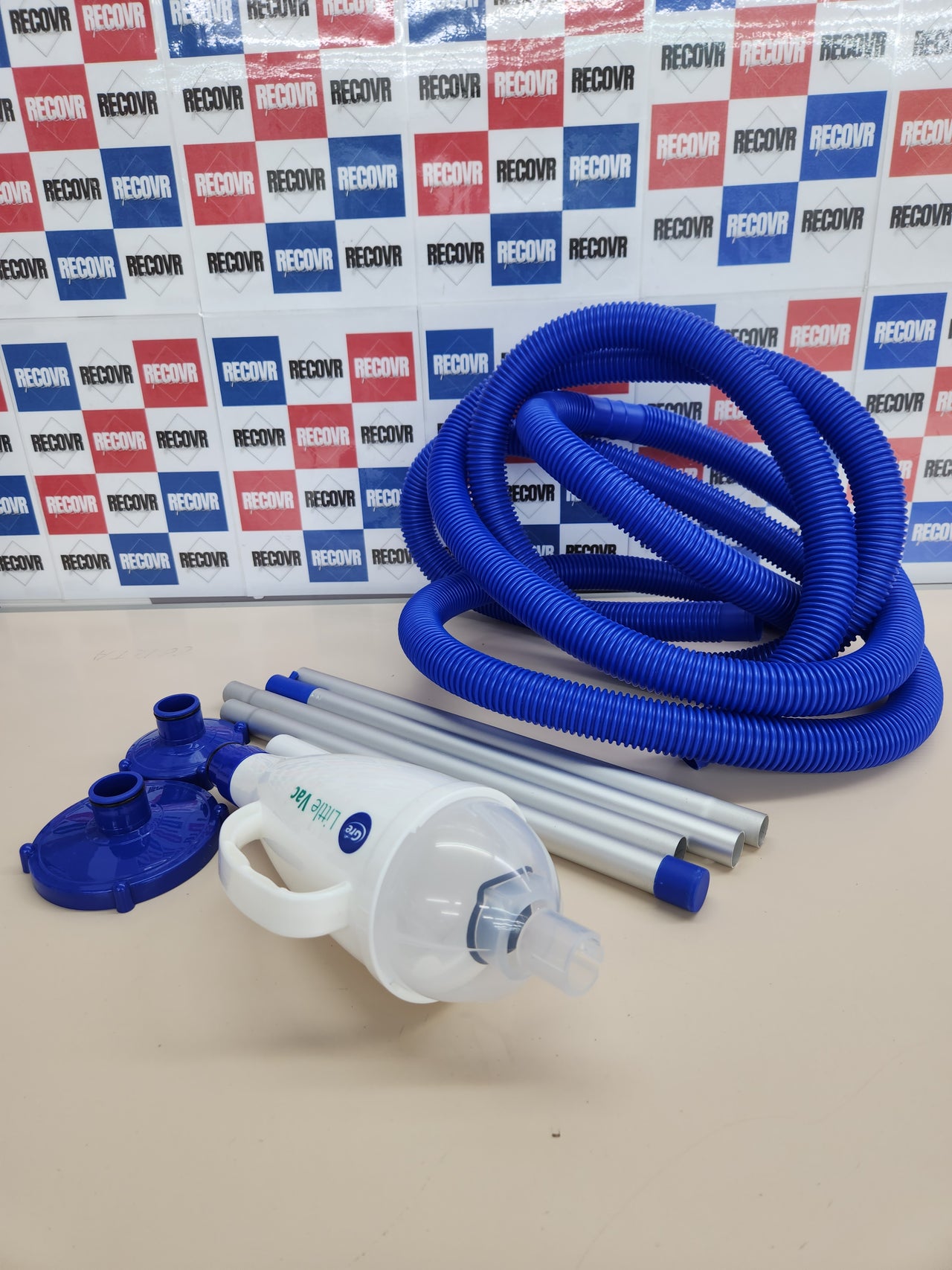 Limpiador de piscinas con aspiración manual 2m3/h Gre 08011A Little Vac -