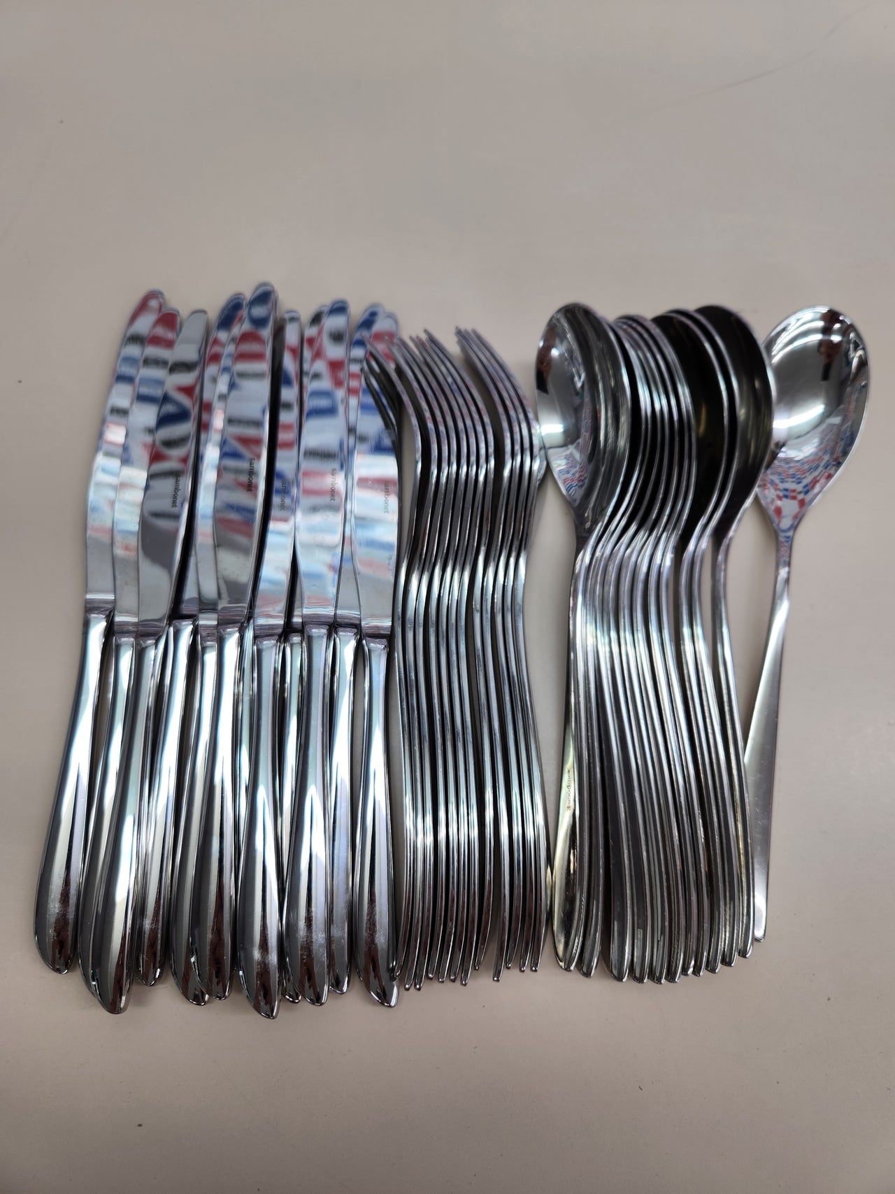 Cubertería de acero inoxidable, color gris, juego de 12 personas, 36 piezas Sambonet Leaf