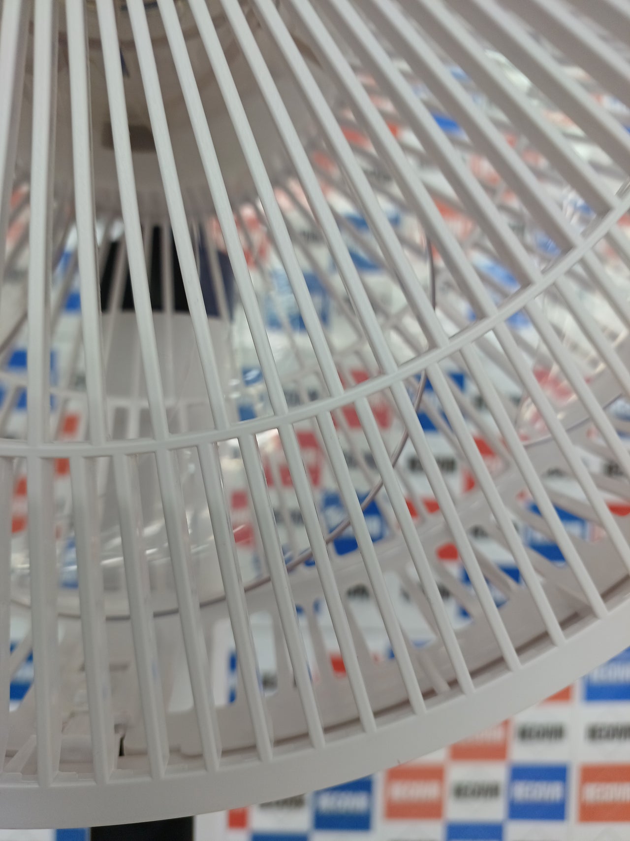 Ventilador de Pie VIOLA Silencioso Mando a Distancia