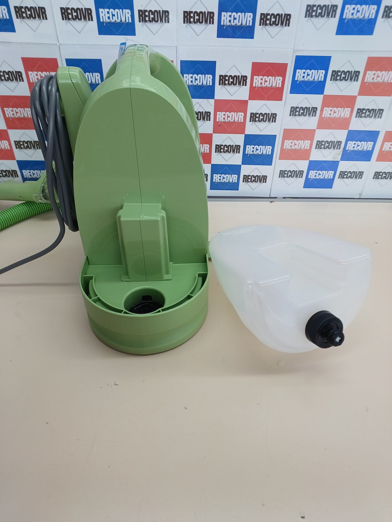 Aspiradora Agua BISSELL Little Green 4098N