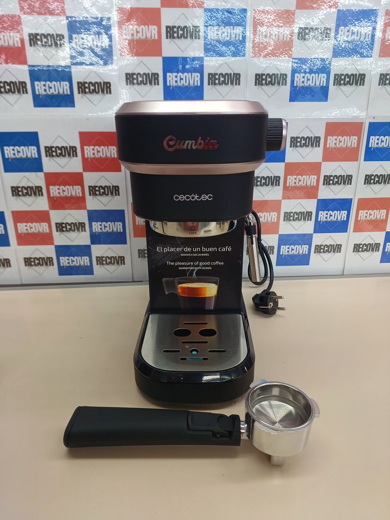 Cafetera espresso y cappuccino 20 bares 1350 W 1,2 L – Cecotec