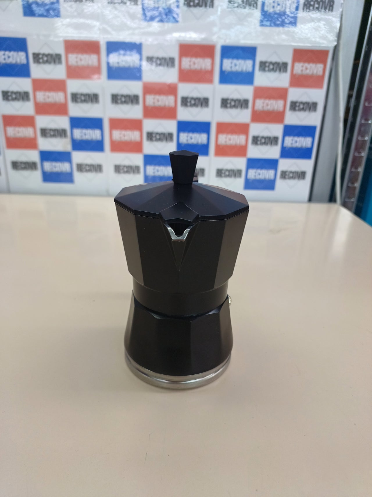 Cafetera italiana inducción 1-3 tazas negra Wecook Luccia.