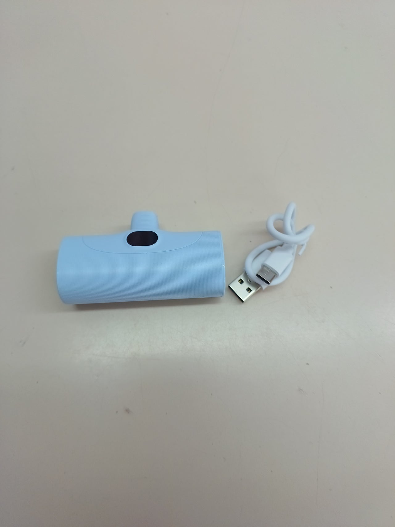 Powerbank 5000 mAh con soporte USB-C plegable - Mini Universal