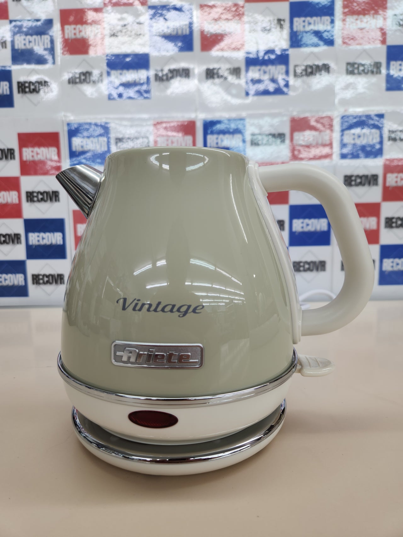 Hervidor Vintage, 1 litro, 2000 W, Beige Ariete 2868 Bollitore
