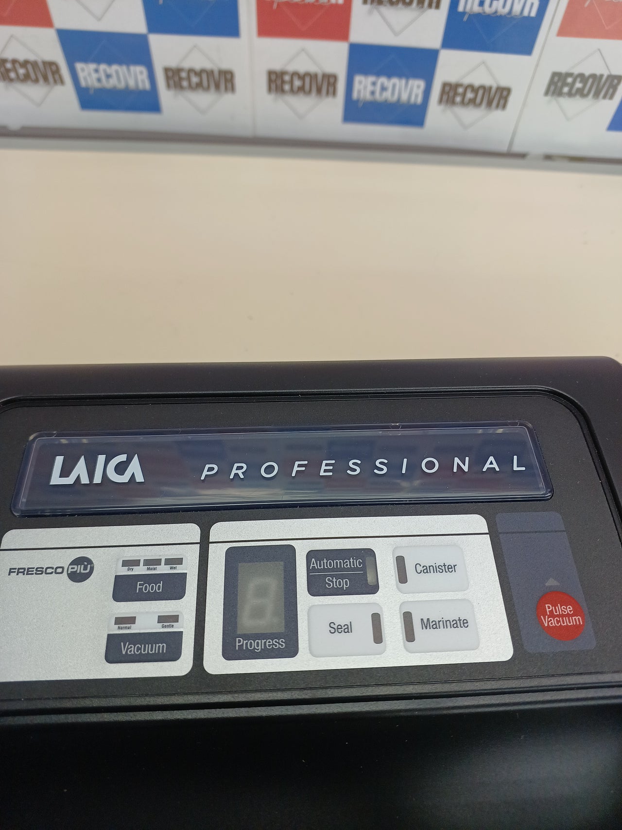 Envasadora uso intensivo doble bomba y sellado LAICA