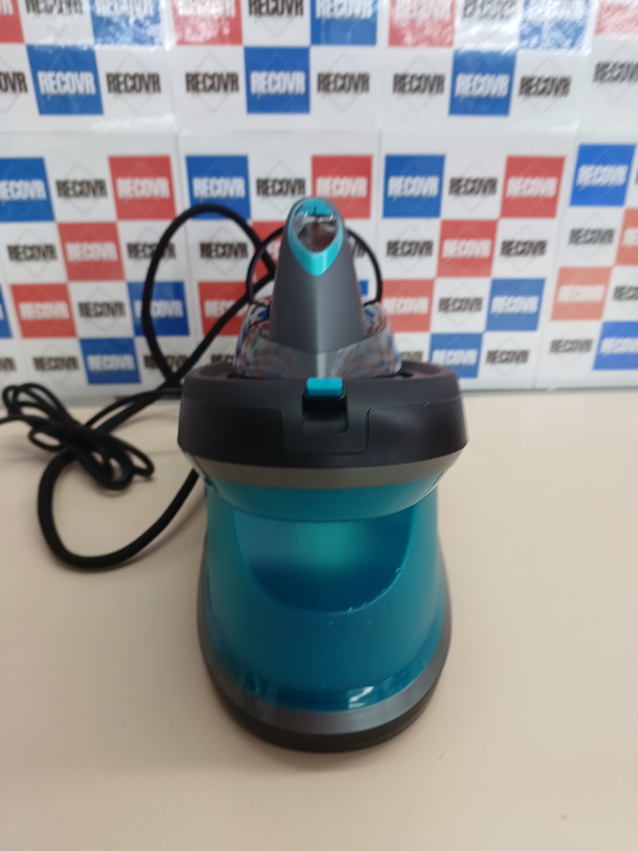 Centro de planchado 3200W 8 bar vapor potente – Cecotec