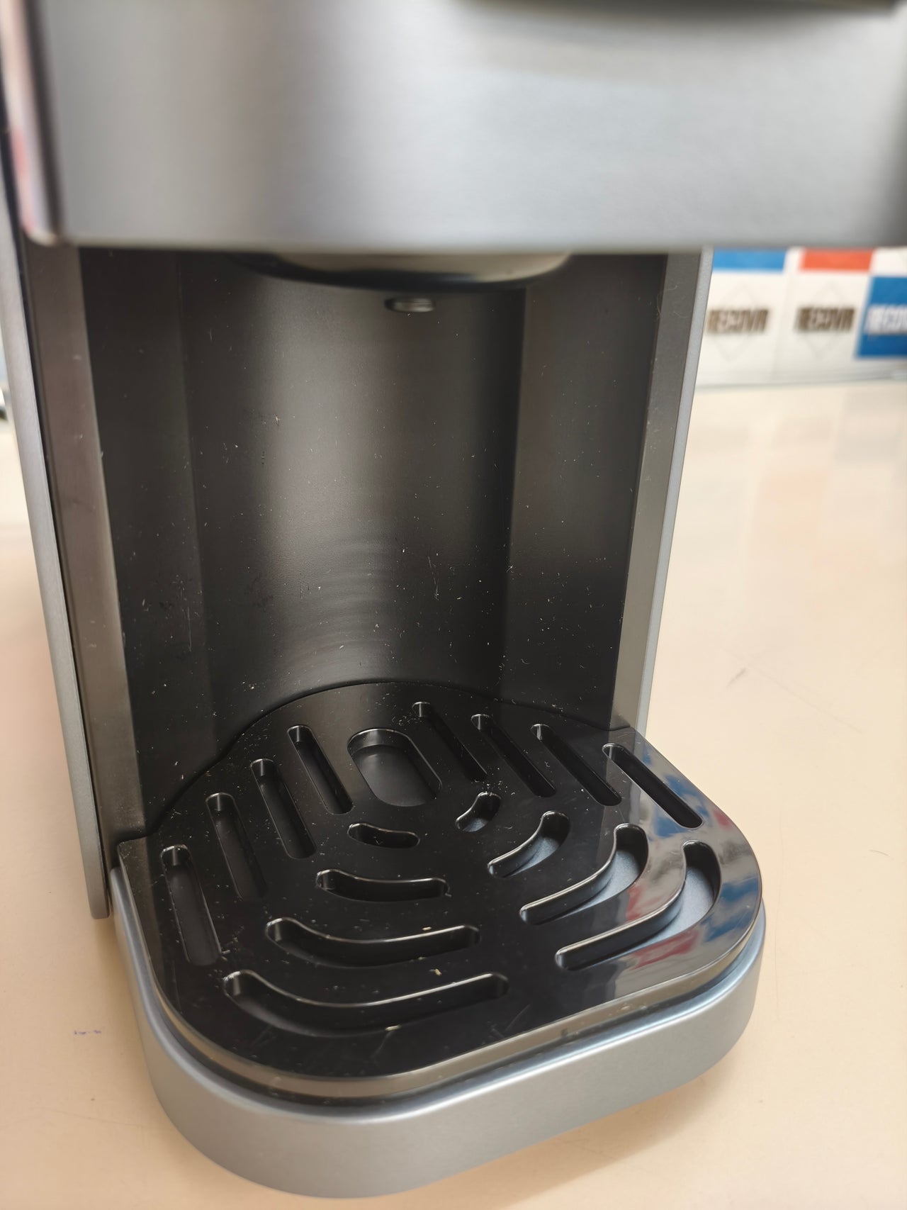 Cecotec FreeStyle Compact Dark Roast, cafetera 4 en 1, 20 bar, 1350W
