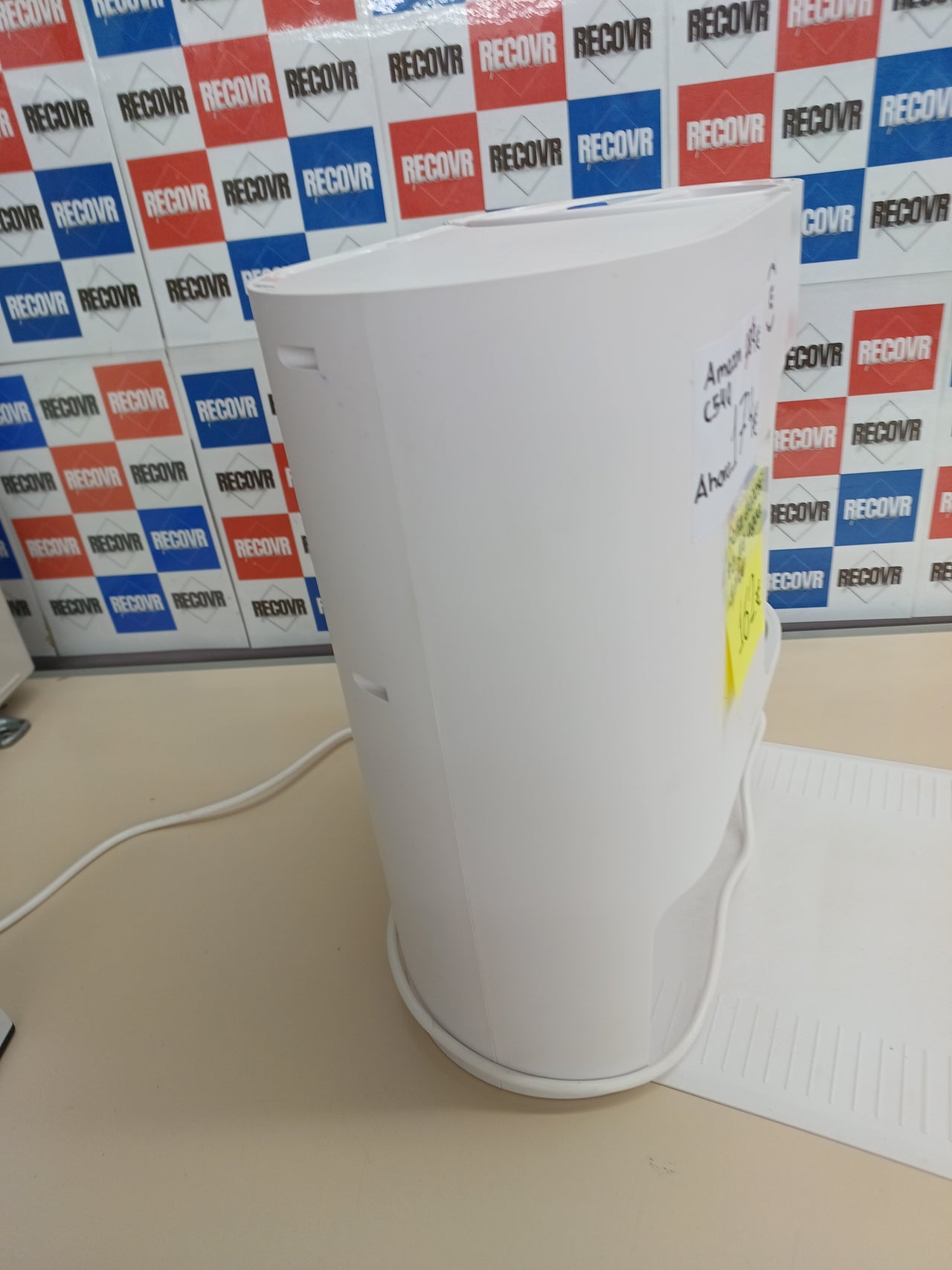 Robot aspirador 8000Pa 300 min autovaciado PureCyclone Ecovacs