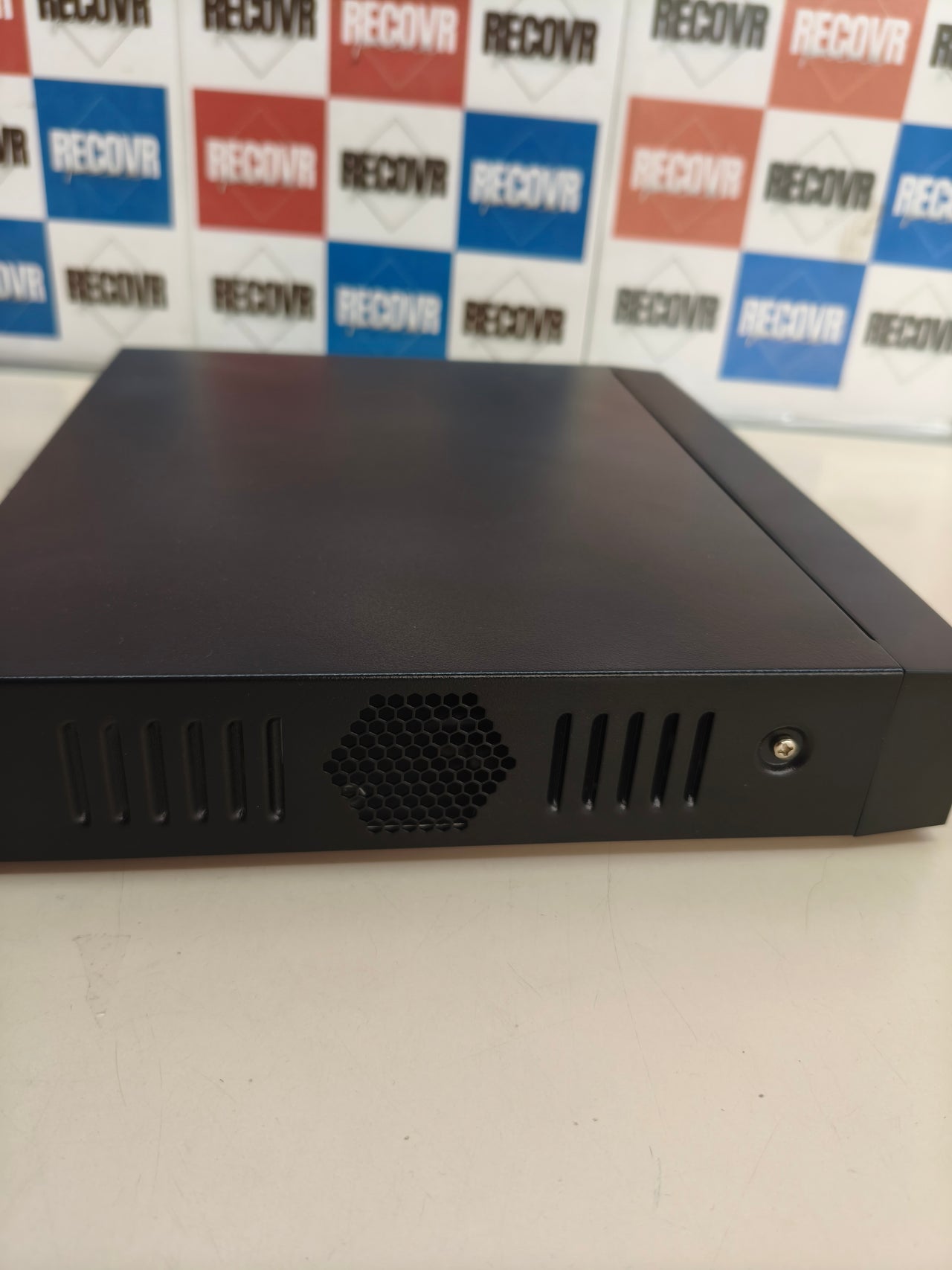 Grabador XVR de 4 canales para videovigilancia