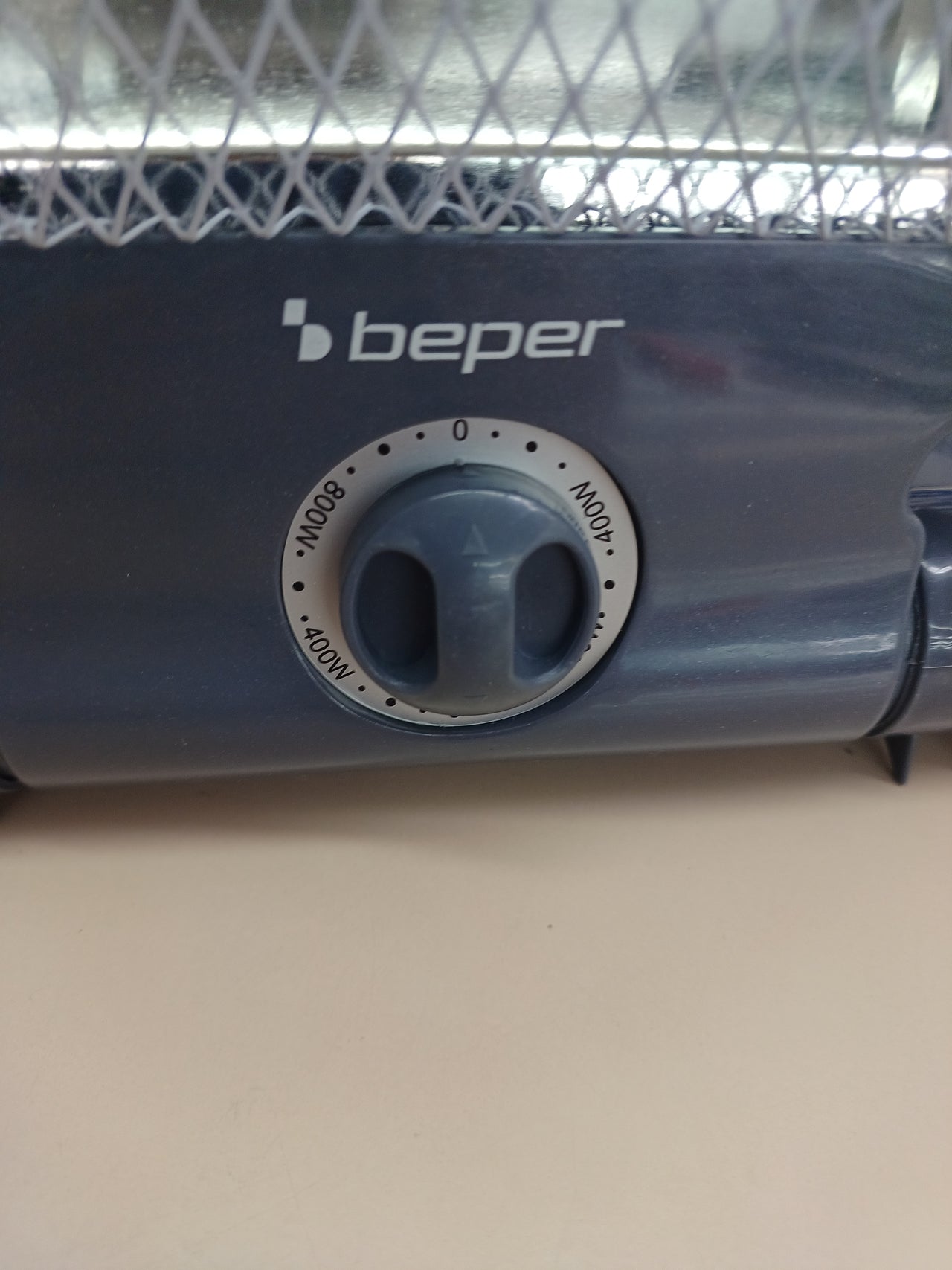Estufa cuarzo, 400/800W, Calentamiento rápido, 2 niveles de potencia, 2 resistencias, Función ecológica, Apagado automático, BEPER P203PAN004.