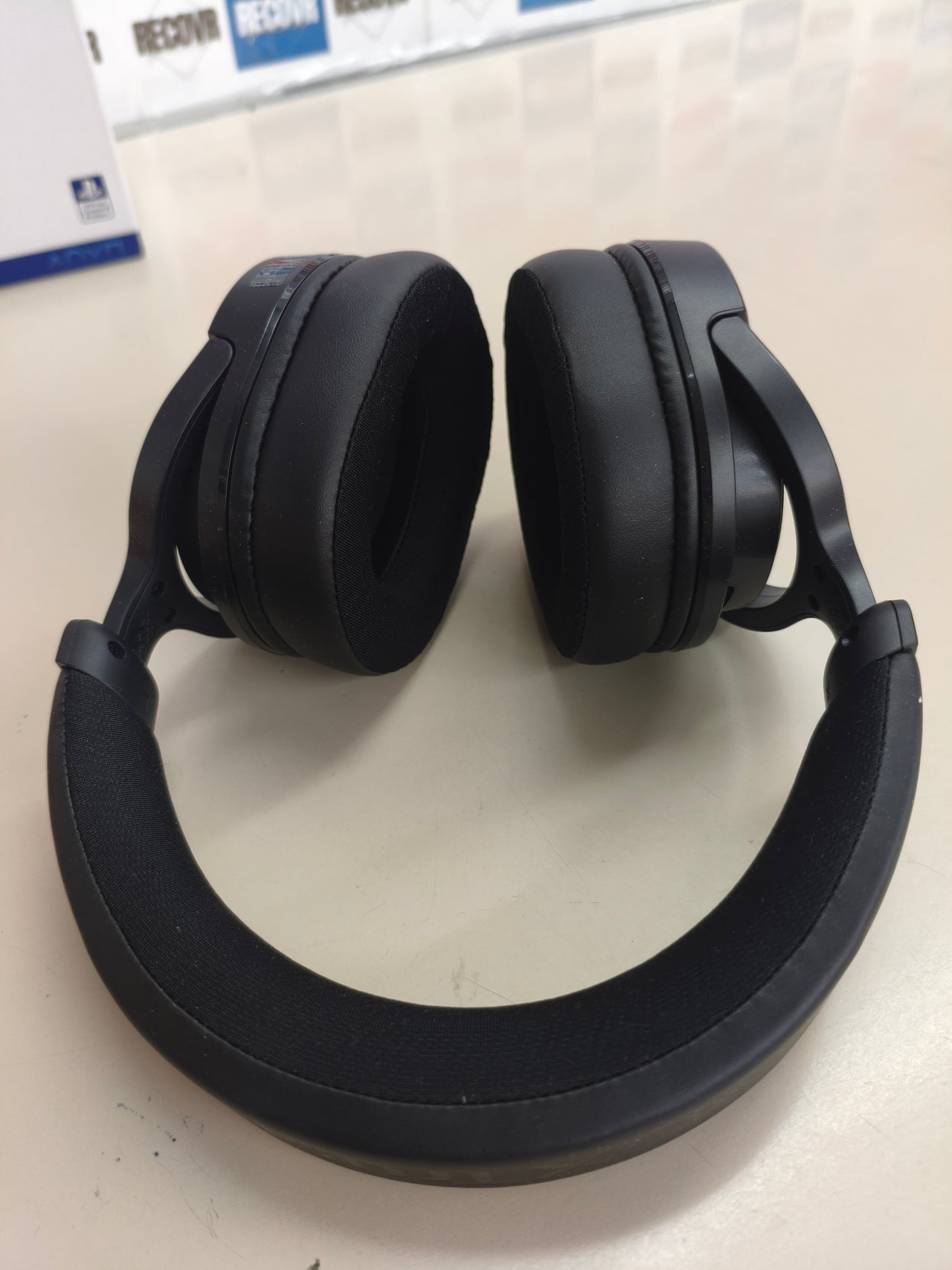Auriculares gaming Trust Forze con licencia oficial PS4/PS5