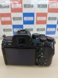 Thumbnail for Cámara Full-Frame Sony Alpha 7 IV – 4K 60p