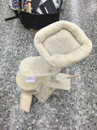 Árbol rascador para gatos VOUNOT 112 cm con plataformas y refugios beige
