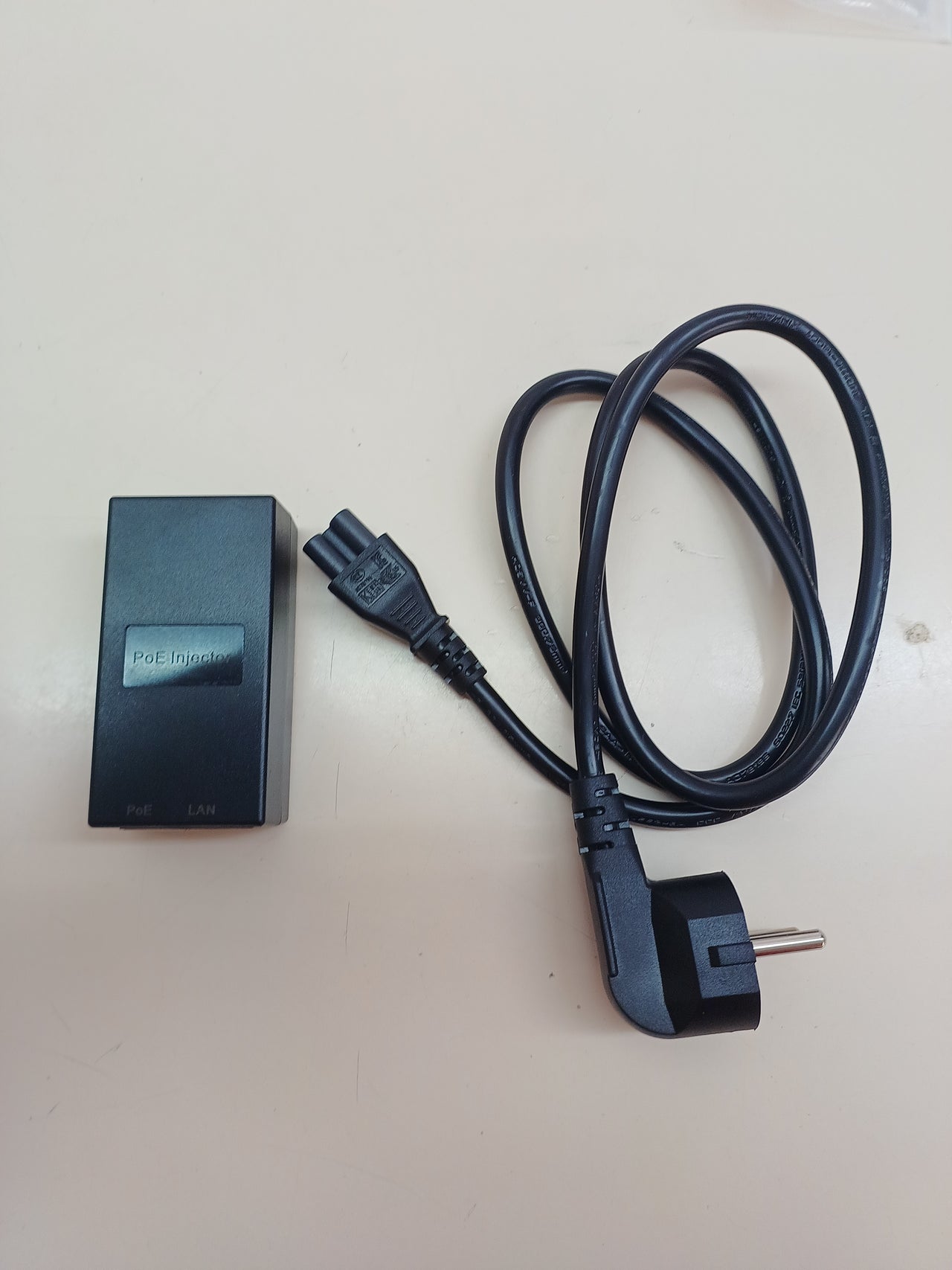 Punto de acceso Wi-Fi exterior Tenda OAP1200 AC1200