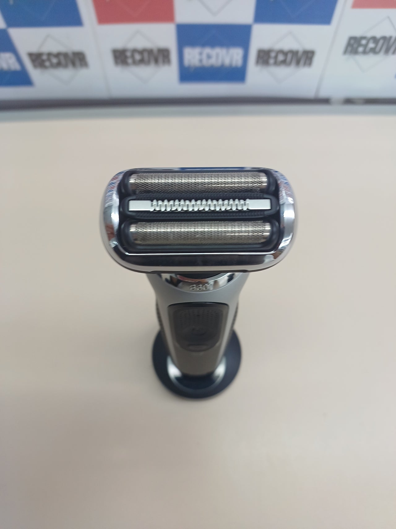 Afeitadora eléctrica 71-S4200cs recargable Braun