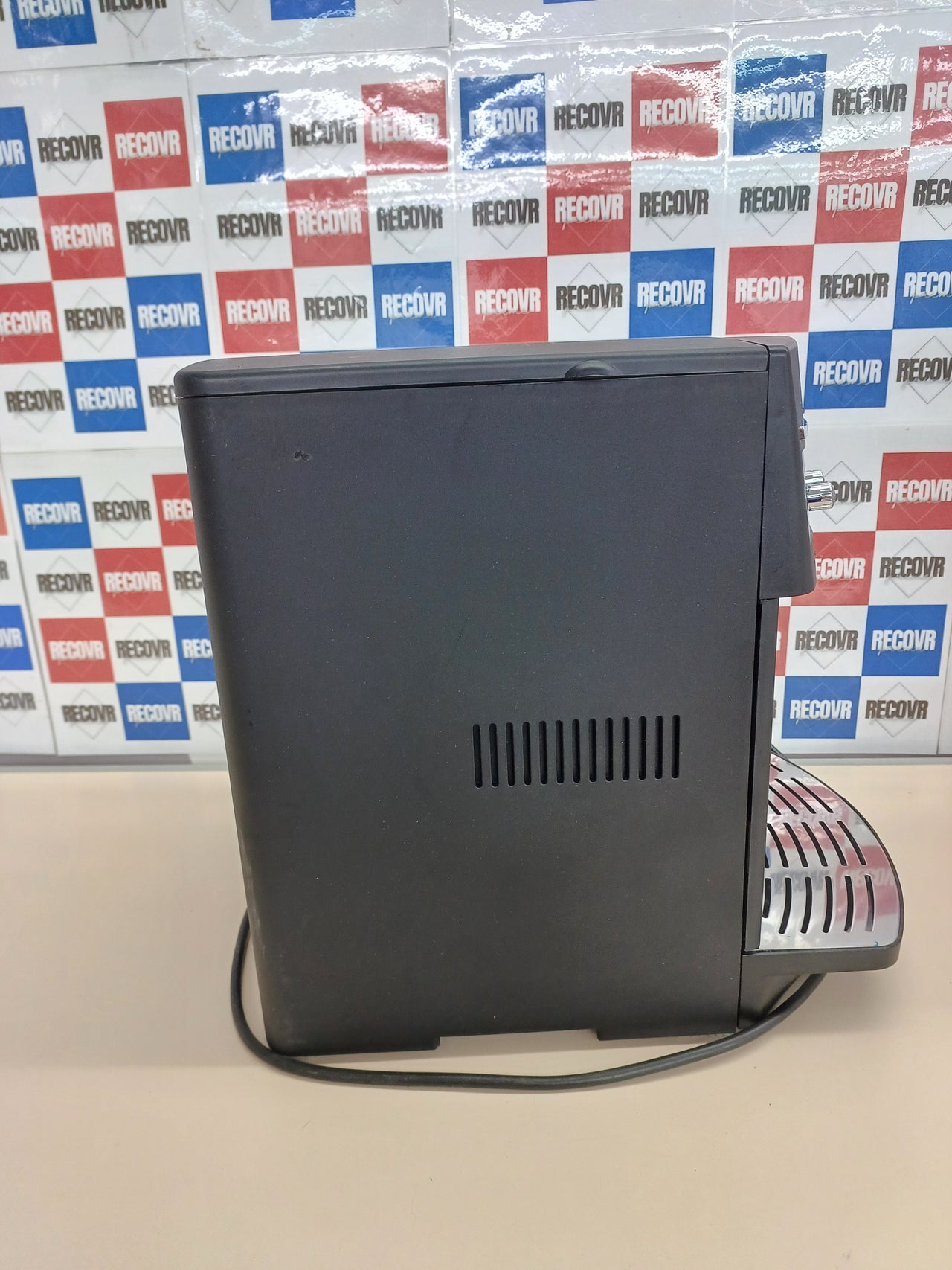 Cafetera espresso 1350W 1.8L acero inoxidable DeLonghi