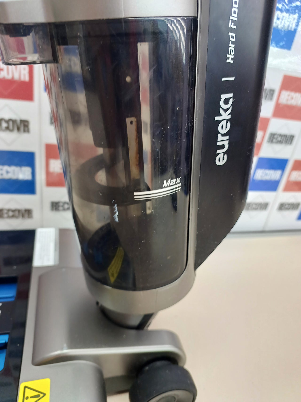 Aspiradora fregona sin cable multisuperficie voz Eureka