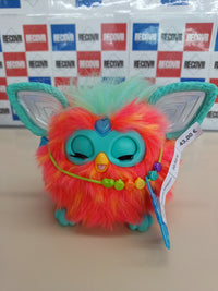 Furby Coral Juguete Interactivo con Control de Voz, para Niños a Partir de 6 Años, con 15 Accesorios de Moda – Versión en Italiano Hasbro