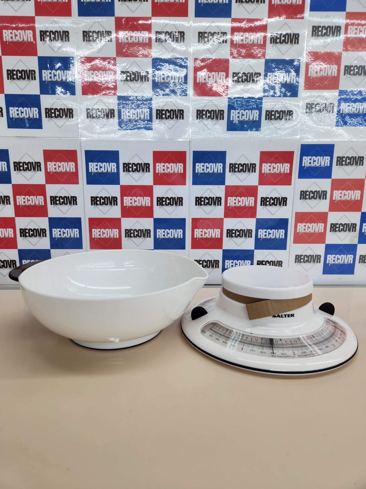 Bascula de cocina mecánica analogico con bol Salter 800 WHBKDR