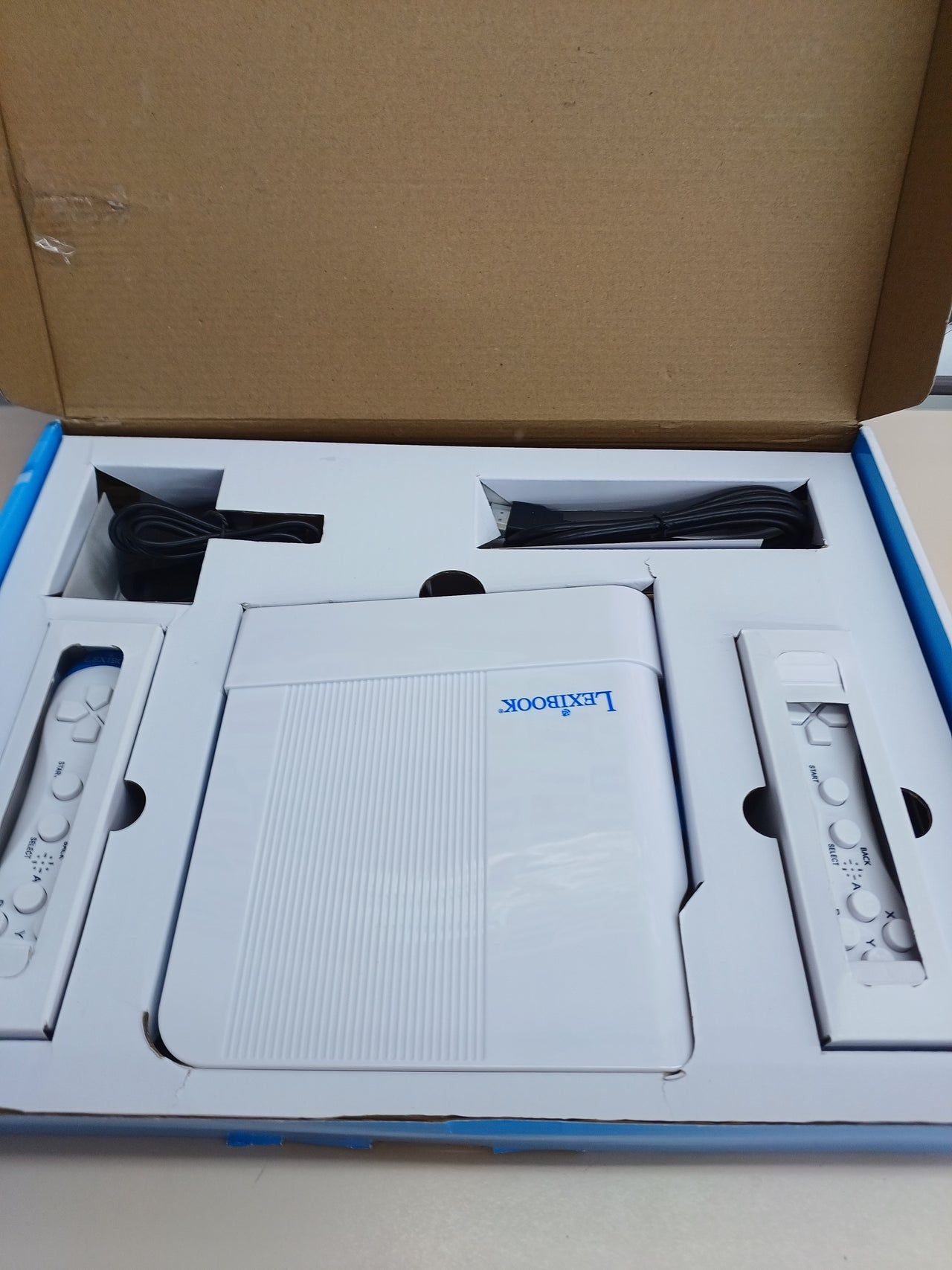 Consola TV Lexibook 200 juegos, 32 bits, USB-C.