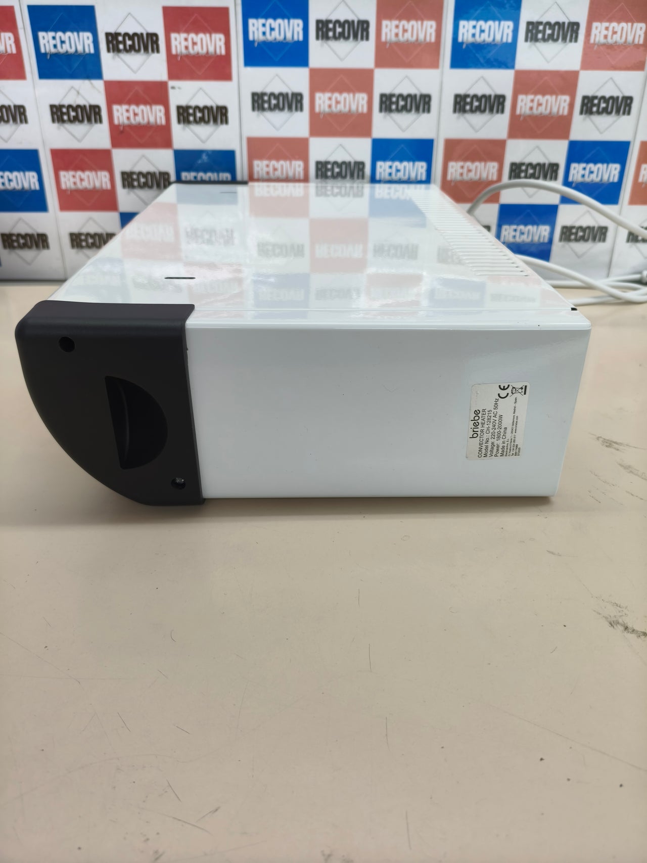 Radiador convector eléctrico Briebe 2000W