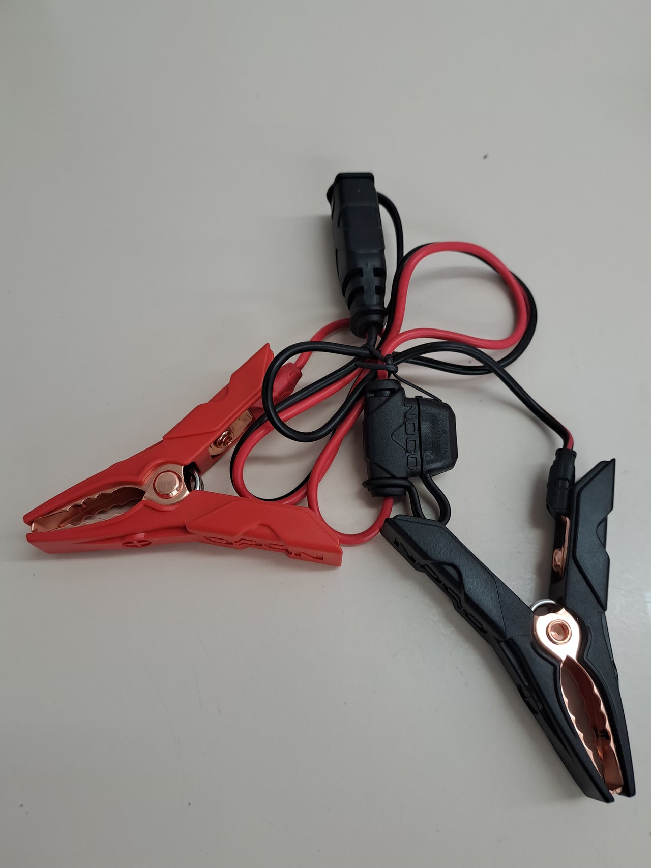 Cargador de baterías NOCO 108542 negro